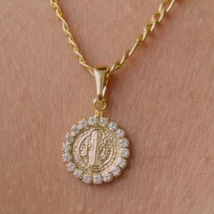 Dije San benito 18K